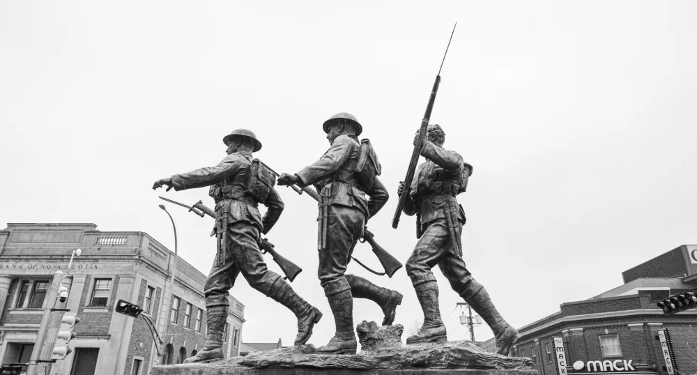 A monument of soldiers in Charlottetown.