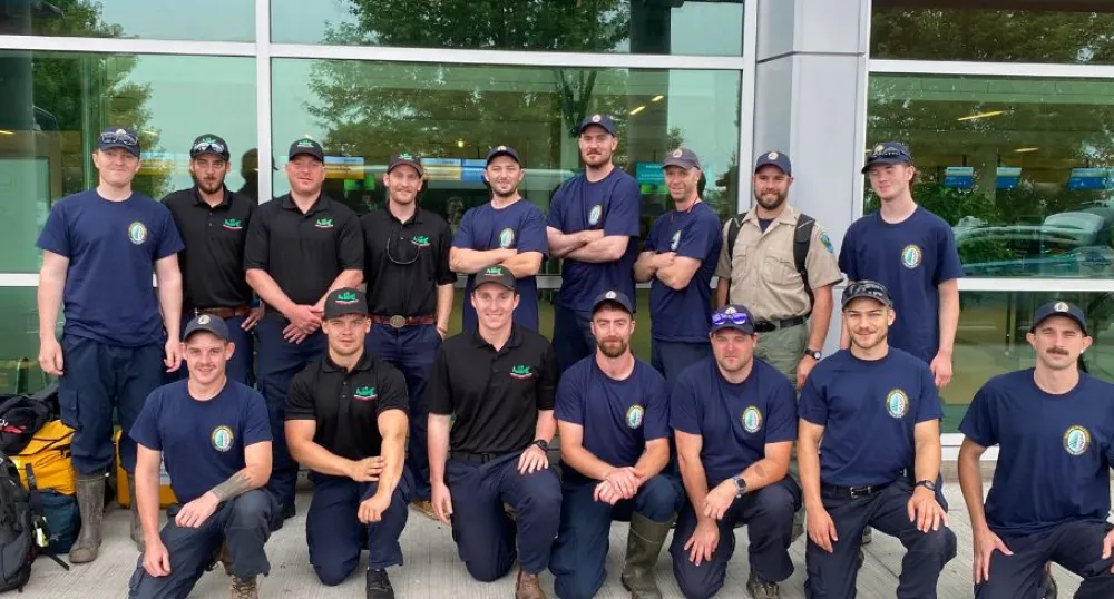 photo of firefighters 