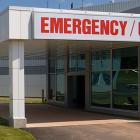 Emergency sign / Signe d'urgence