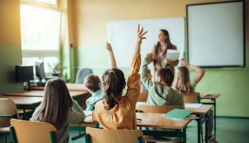 Pour inscrire votre enfant à l’école, communiquez directement avec une école se trouvant dans votre zone.