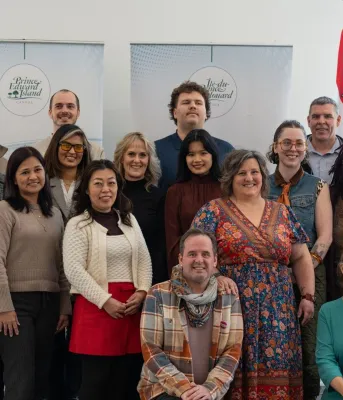 Un groupe de personnes.