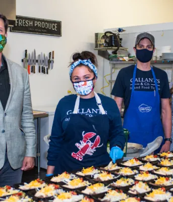 Un groupe de fonctionnaires de la cuisine commerciale lance le programme scolaire d’alimentation saine dans les écoles de l'Î.-P.-É.